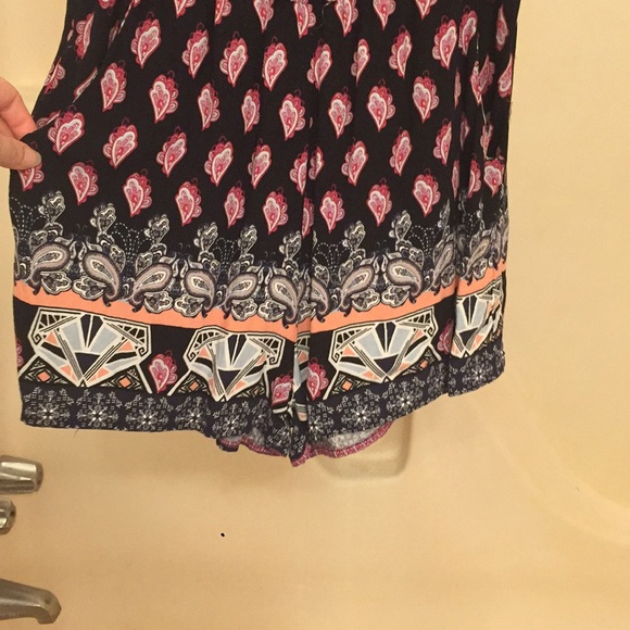 Cute romper! - Picture 2 of 4